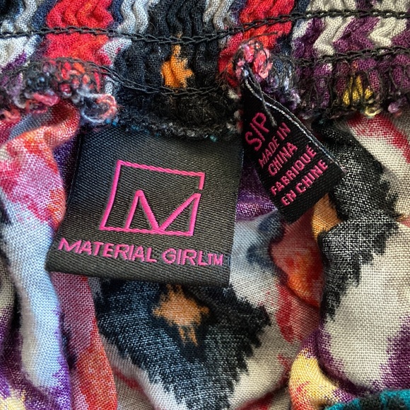 Material Girl colourful skirt with pockets in size S. - Picture 3 of 3